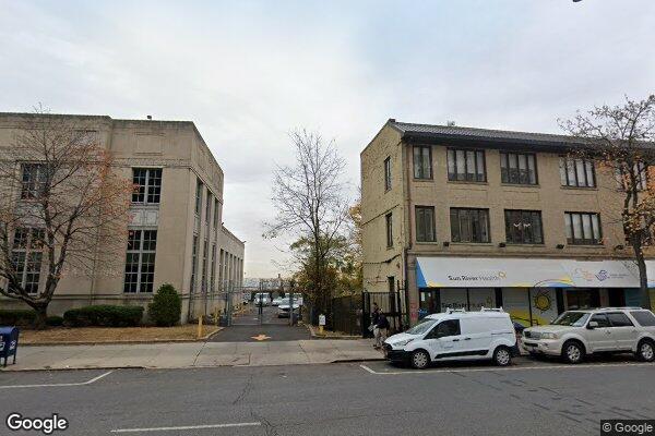 Bay Street 822 Program